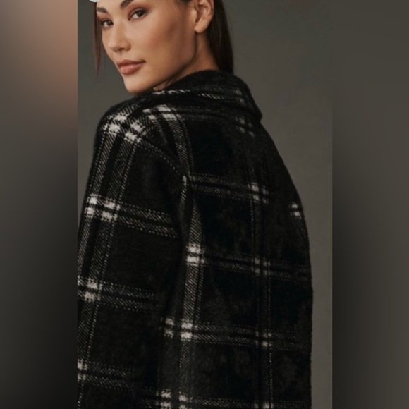 NWT, NVLT Thread Collective Black and White Eyelash Coatigen, Size XL - Picture 3 of 16